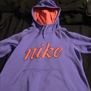 Women’s therma fit Nike hoodie
